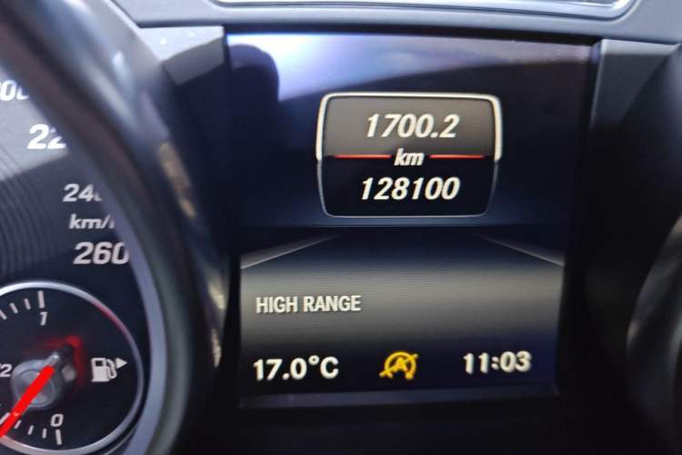 Used Mercedes-Benz G-Class 2017 G 500 Odometer Close Up