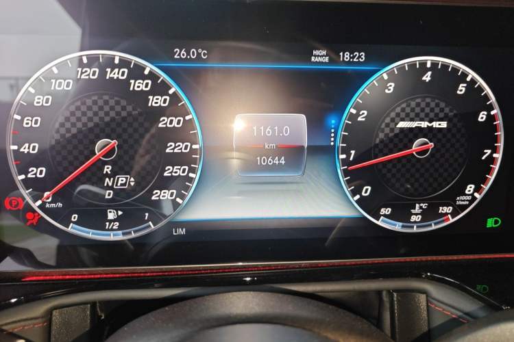 Used Mercedes-Benz G-Class 2017 G 350 d Odometer Close Up