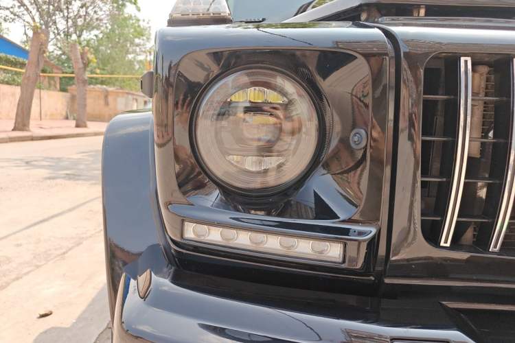 Used Mercedes-Benz G-Class 2017 G 350 d Right Front Headlight