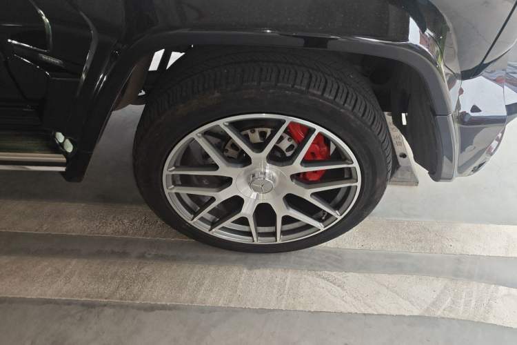 Used Mercedes-Benz G-Class 2017 G 350 d Right Front Wheel Hub