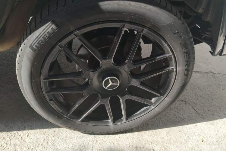 Used Mercedes-Benz G-Class 2017 G 350 d Right Front Wheel Hub
