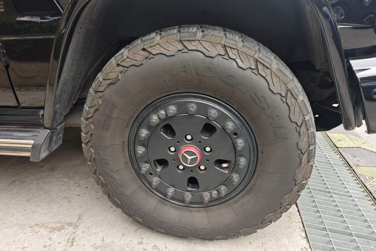 Used Mercedes-Benz G-Class 2017 G 350 d Right Front Wheel Hub
