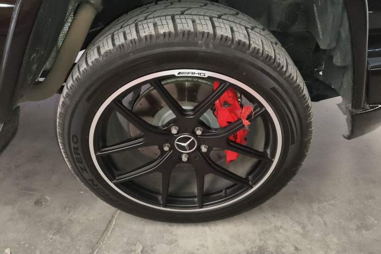 Used Mercedes-Benz G-Class 2017 G 500 Right Front Wheel Hub