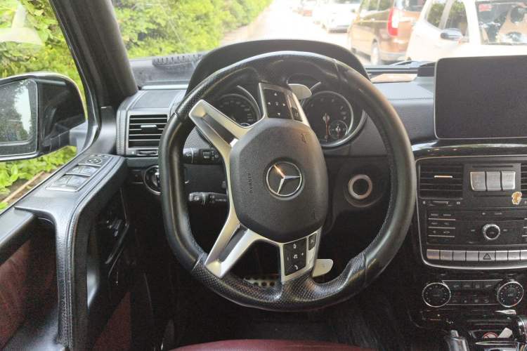 Used Mercedes-Benz G-Class 2017 G 500 Steering Wheel