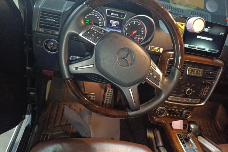Used Mercedes-Benz G-Class 2017 G 500 Steering Wheel