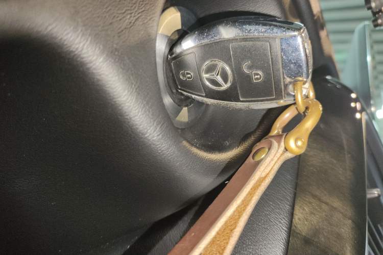 Used Mercedes-Benz G-Class 2017 G 350 d Vehicle Key