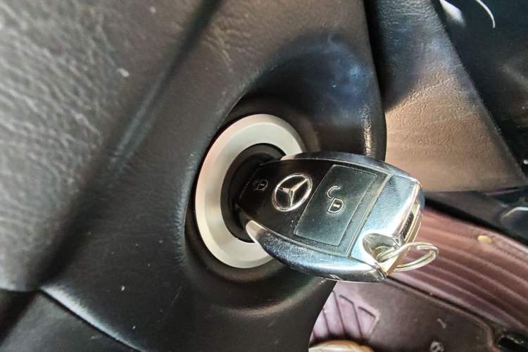 Used Mercedes-Benz G-Class 2017 G 350 d Vehicle Key