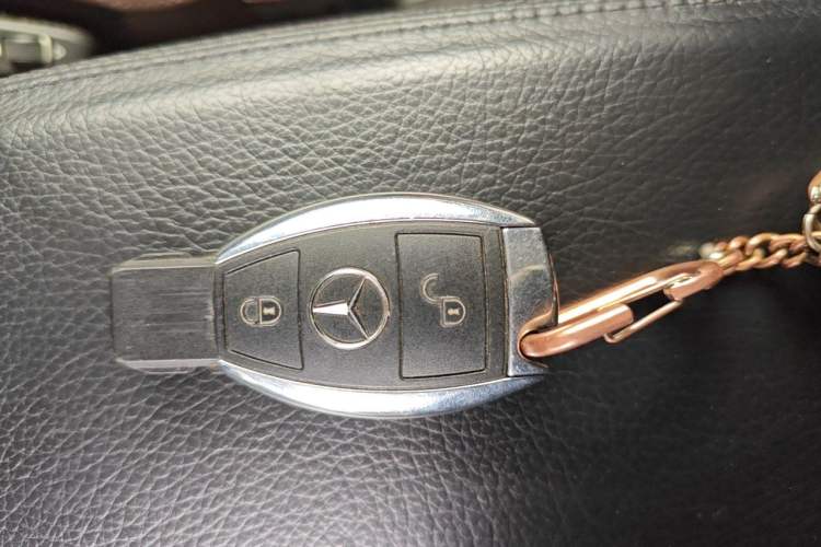 Used Mercedes-Benz G-Class  Vehicle Key