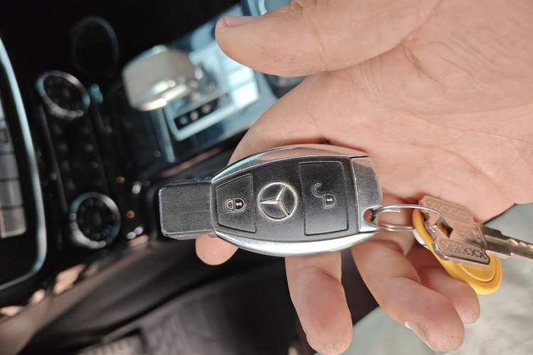Used Mercedes-Benz G-Class 2017 G 350 d Vehicle Key