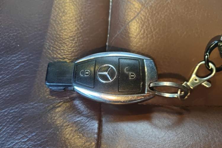 Used Mercedes-Benz G-Class 2017 G 350 d Vehicle Key
