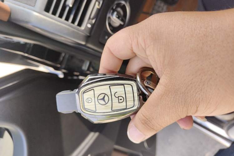 Used Mercedes-Benz G-Class 2017 G 350 d Vehicle Key