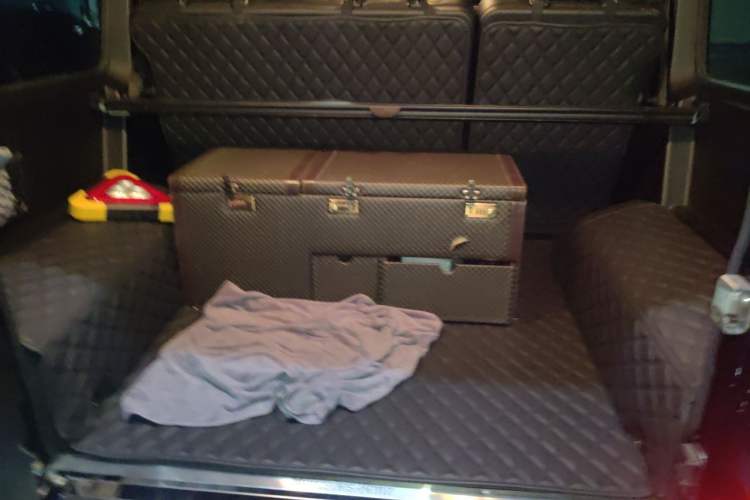 Used Mercedes-Benz G-Class 2017 G 500 Trunk