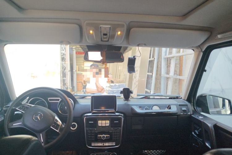Used Mercedes-Benz G-Class  Center Console