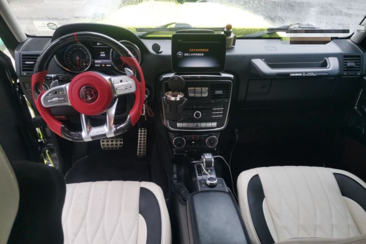 Used Mercedes-Benz G-Class 2017 G 350 d Center Console