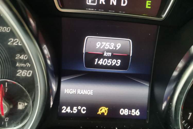 Used Mercedes-Benz G-Class 2017 G 350 d Odometer Close Up