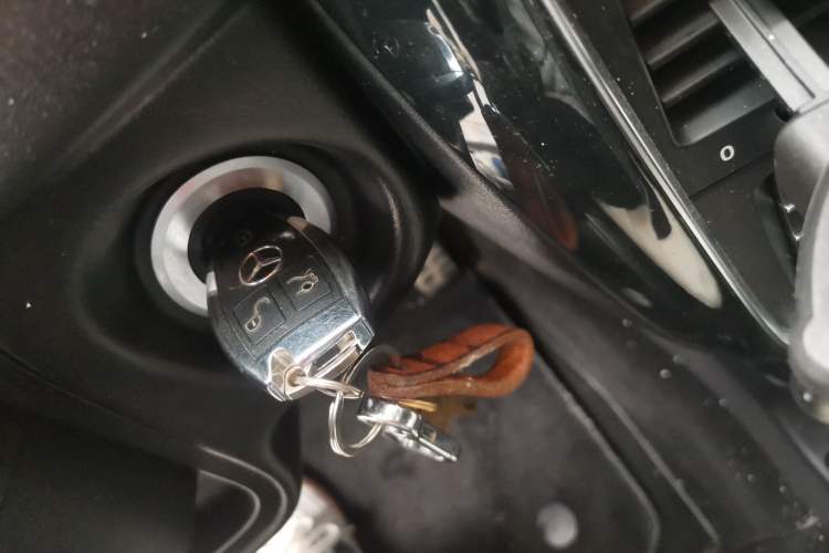 Used Mercedes-Benz G-Class 2017 G 350 d Vehicle Key