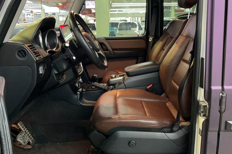 Used Mercedes-Benz G-Class 2017 G 350 d Interior 1