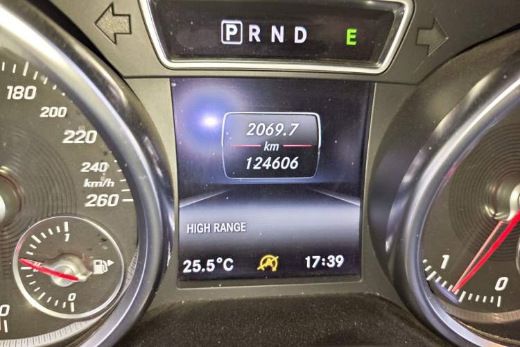 Used Mercedes-Benz G-Class 2017 G 350 d Odometer Close Up