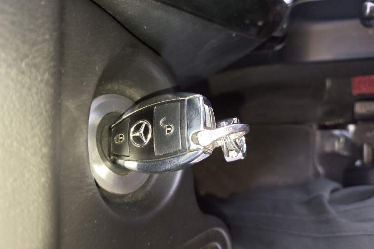 Used Mercedes-Benz G-Class 2017 G 350 d Vehicle Key