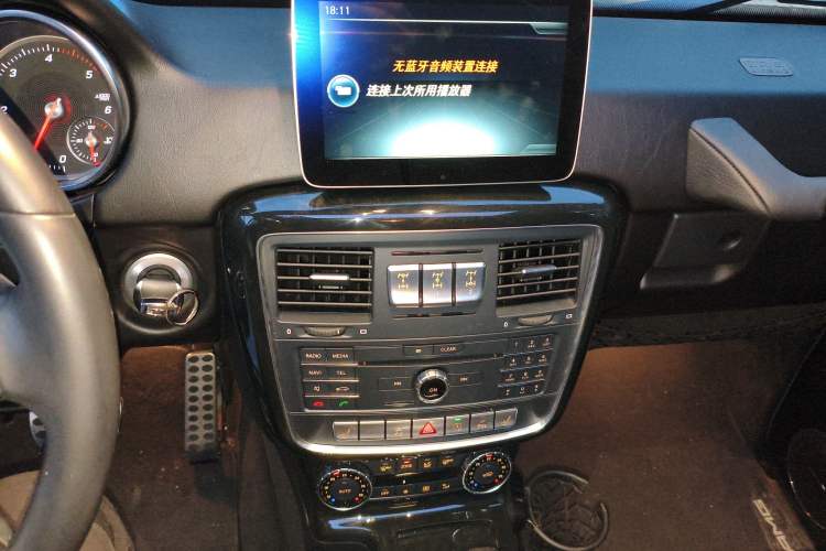 Used Mercedes-Benz G-Class 2017 G 350 d Audio And AC Panel