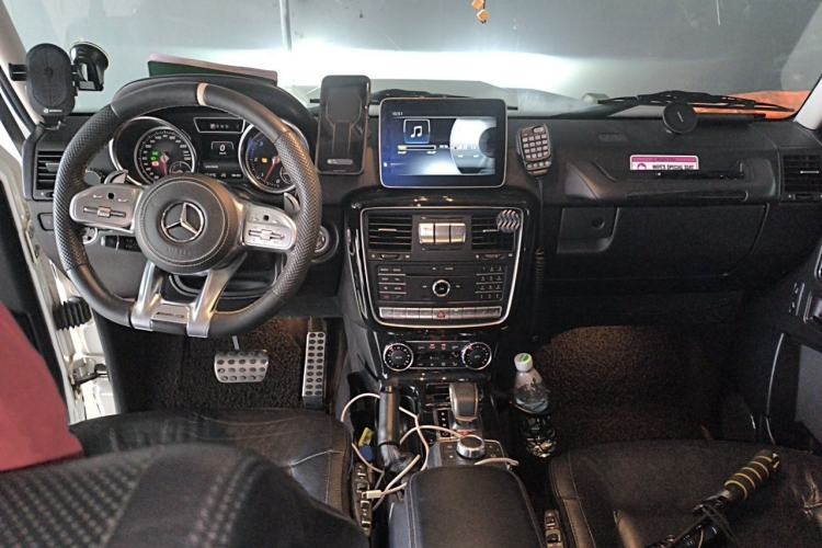 Used Mercedes-Benz G-Class  Center Console