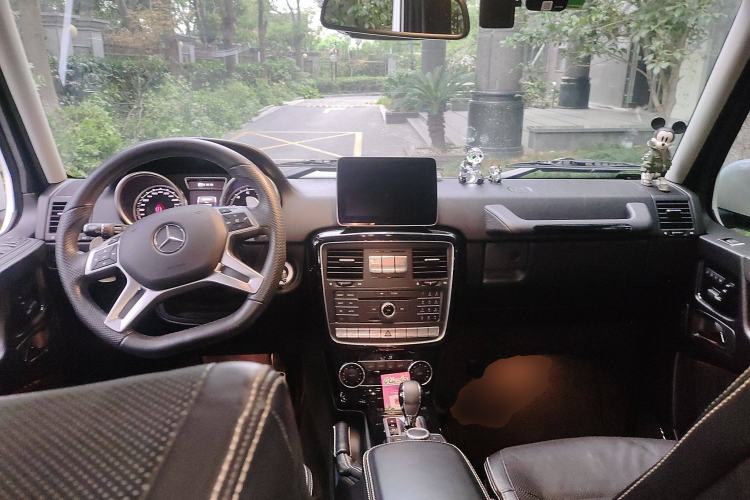 Used Mercedes-Benz G-Class 2017 G 500 Center Console