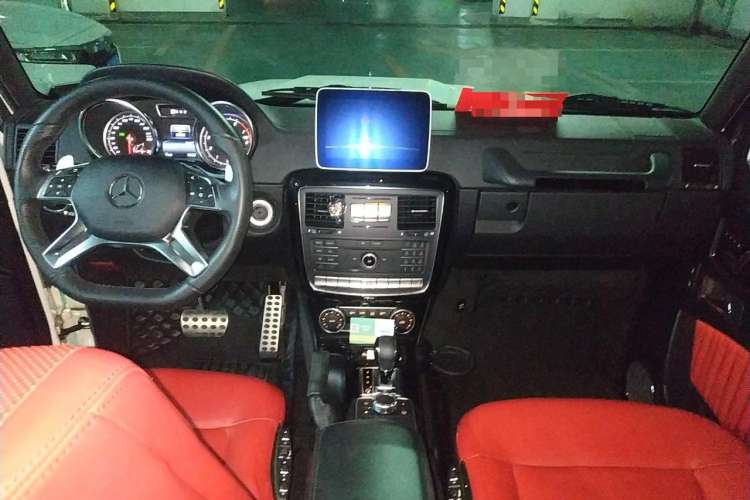 Used Mercedes-Benz G-Class 2017 G 500 Center Console