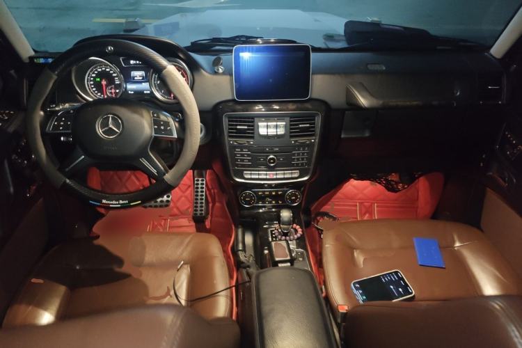 Used Mercedes-Benz G-Class 2017 G 350 d Center Console