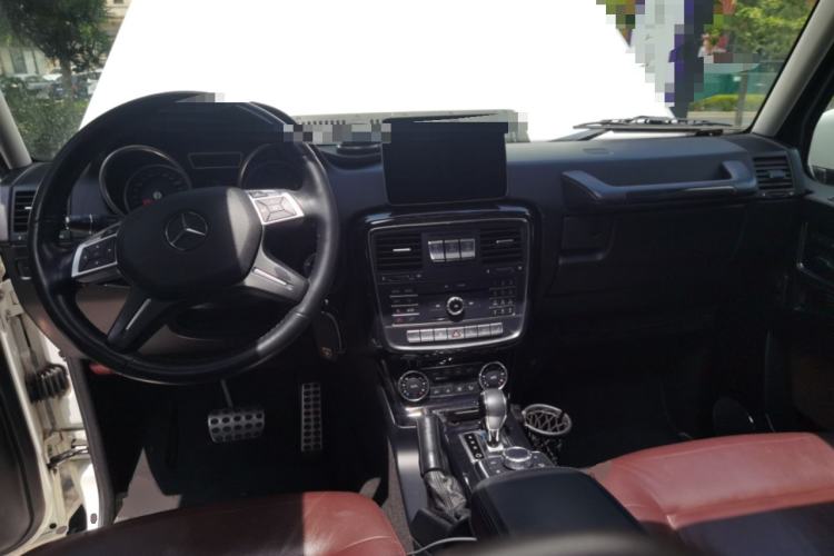 Used Mercedes-Benz G-Class 2017 G 350 d Center Console