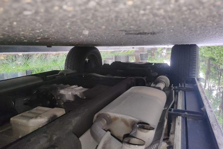Used Mercedes-Benz G-Class 2017 G 500 Chassis Rear Left