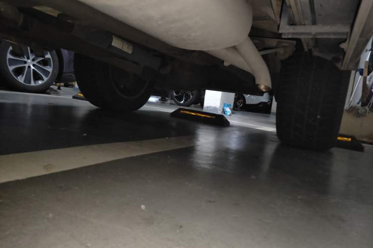 Used Mercedes-Benz G-Class 2017 G 500 Chassis Rear Left