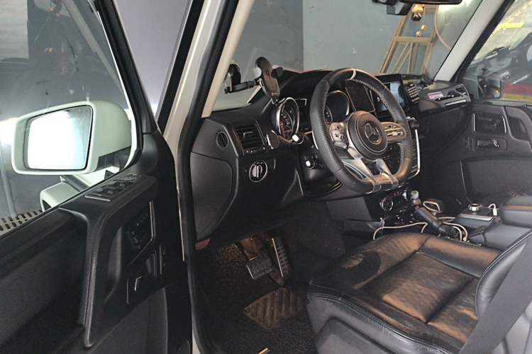 Used Mercedes-Benz G-Class  Driver Seat