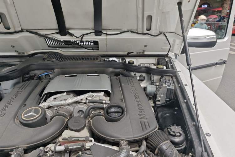 Used Mercedes-Benz G-Class 2017 G 500 Engine Bay Left