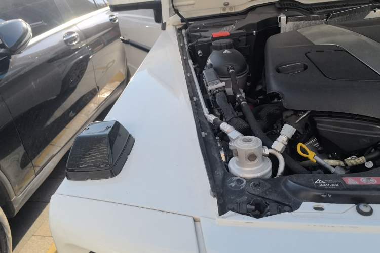 Used Mercedes-Benz G-Class 2017 G 350 d Engine Bay Right