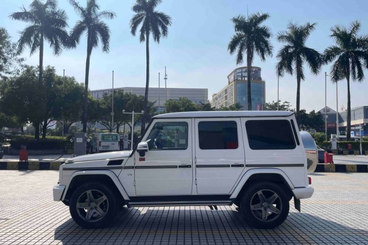 Used Mercedes-Benz G-Class 2017 G 500 Exterior 2