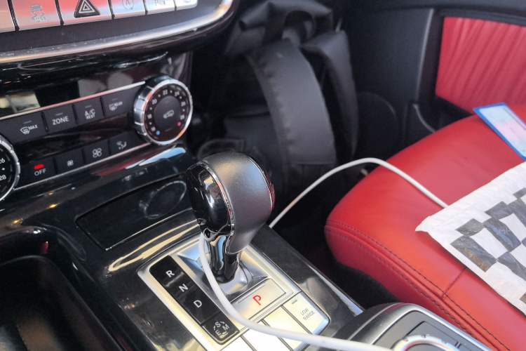Used Mercedes-Benz G-Class 2017 G 350 d Gear Lever