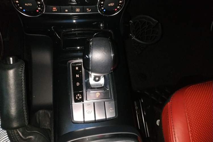 Used Mercedes-Benz G-Class 2017 G 500 Gear Lever