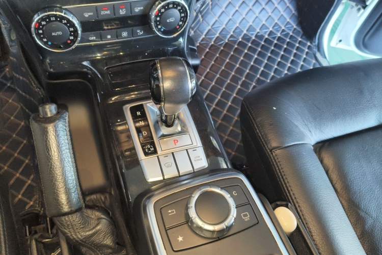 Used Mercedes-Benz G-Class 2017 G 350 d Gear Lever