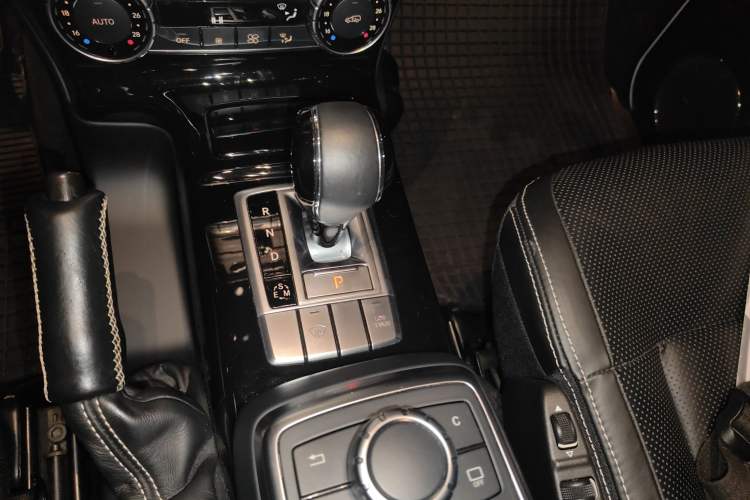 Used Mercedes-Benz G-Class 2017 G 500 Gear Lever