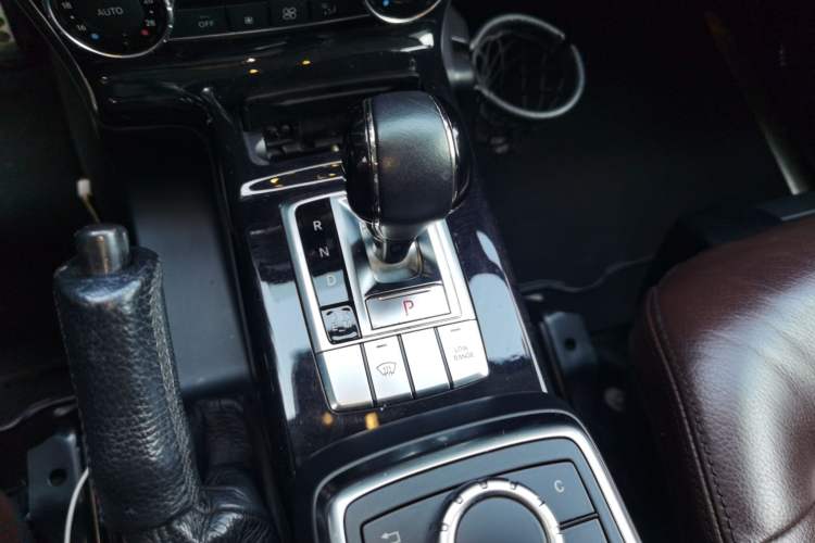 Used Mercedes-Benz G-Class 2017 G 350 d Gear Lever
