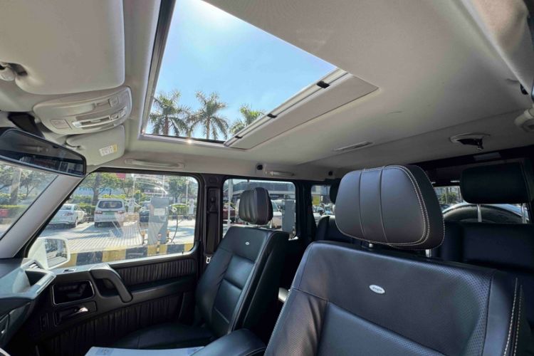 Used Mercedes-Benz G-Class 2017 G 500 Interior 1