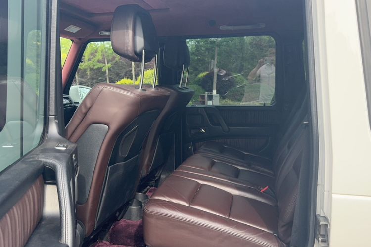 Used Mercedes-Benz G-Class 2017 G 500 Interior 2