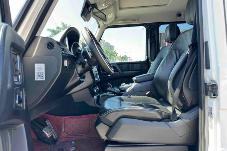 Used Mercedes-Benz G-Class 2017 G 500 Interior 8