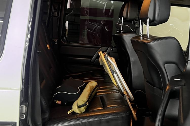 Used Mercedes-Benz G-Class 2017 G 500 Interior 8