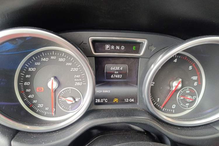 Used Mercedes-Benz G-Class 2017 G 350 d Odometer Close Up