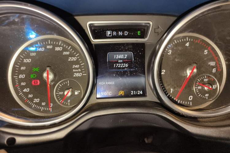 Used Mercedes-Benz G-Class 2017 G 350 d Odometer Close Up