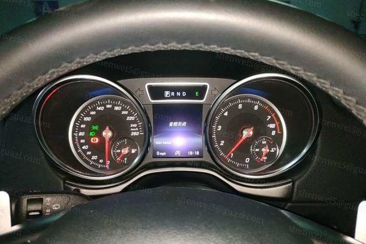 Used Mercedes-Benz G-Class 2017 G 500 Odometer Close Up
