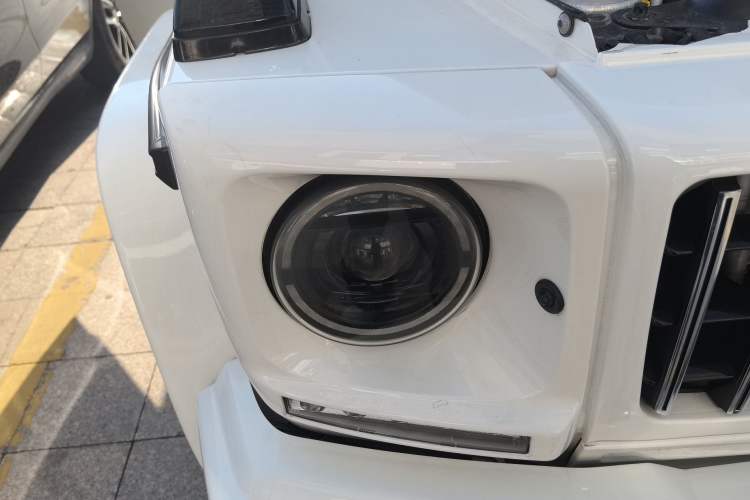 Used Mercedes-Benz G-Class 2017 G 350 d Right Front Headlight