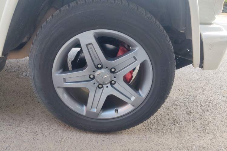 Used Mercedes-Benz G-Class 2017 G 500 Right Front Wheel Hub