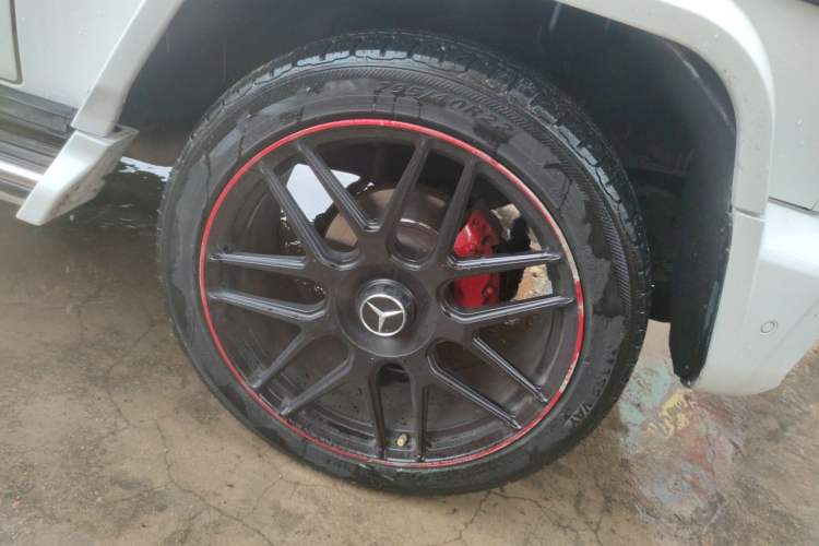 Used Mercedes-Benz G-Class 2017 G 350 d Right Front Wheel Hub